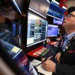 Bitcoin Falls Below $77,000 as Selling Pressure Builds Across Crypto Markets